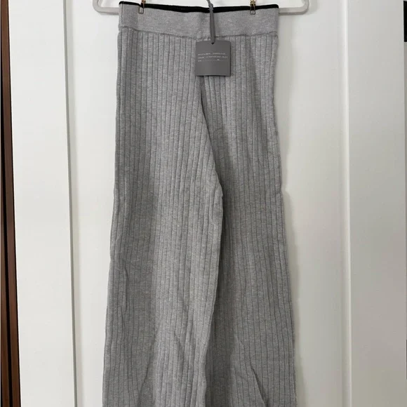 Marled Gray Knit Cardigan with Black Trim - Picture 6 of 8